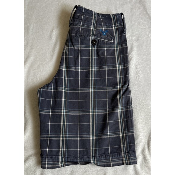 American Eagle Mens Shorts Classic Length Casual Size 30 Blue Plaid - Picture 8 of 9